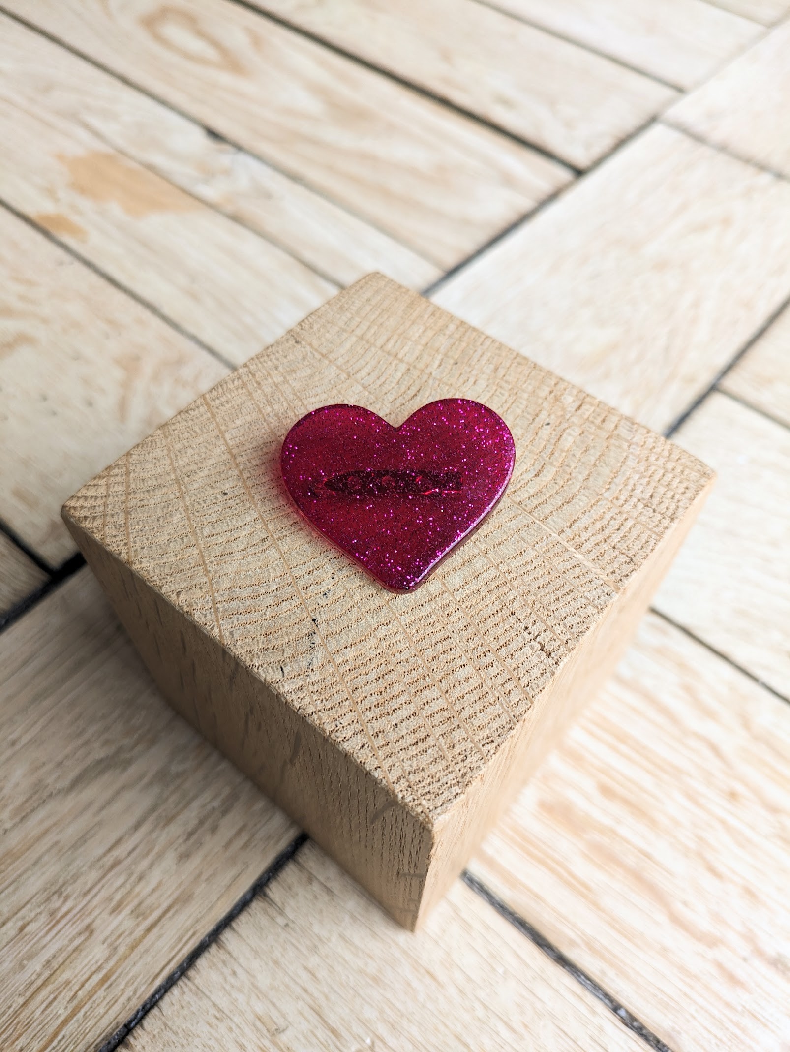 Broche ROMI - plusieurs coloris