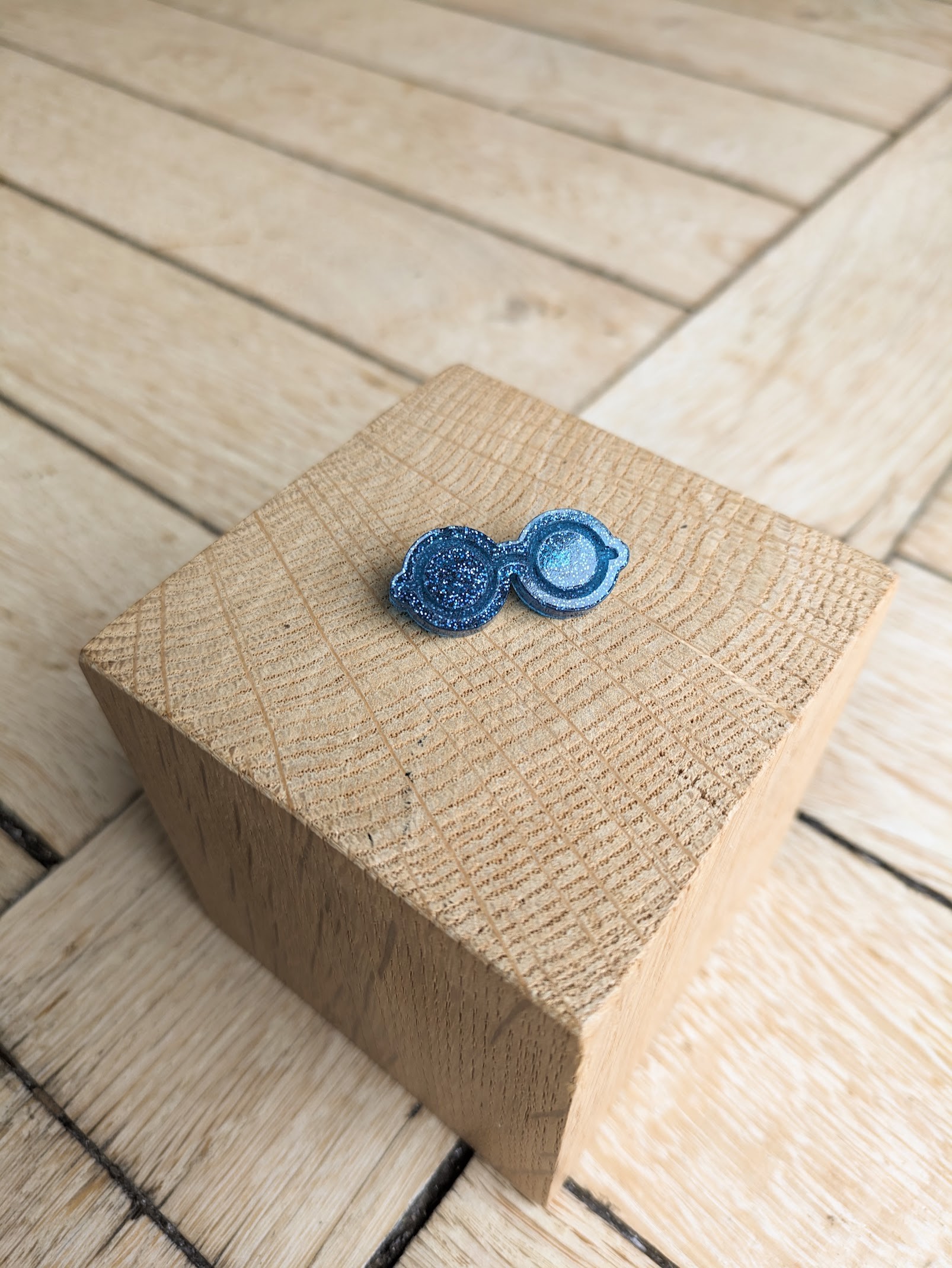 Broche ROZEN - plusieurs coloris