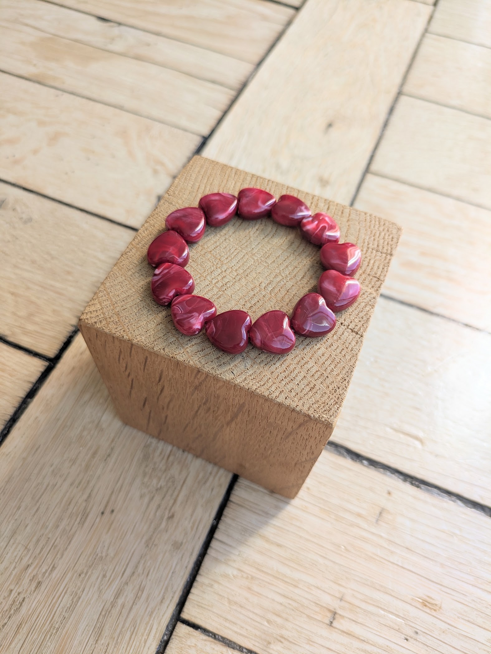 Bracelet DAPHNE bordeaux 12€
