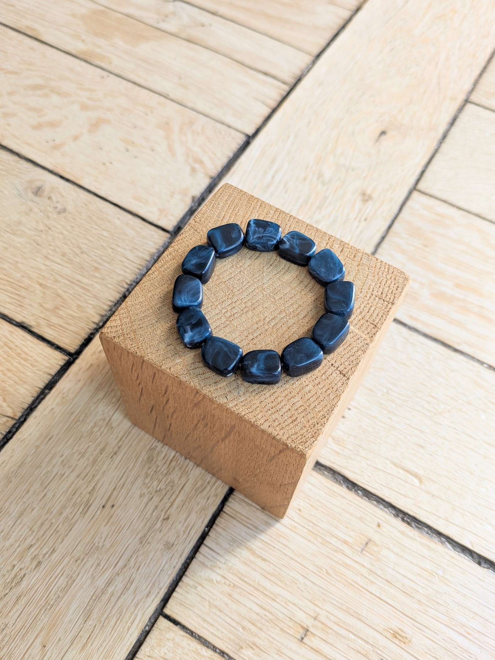 Bracelet DEBORAH bleu marine 12€