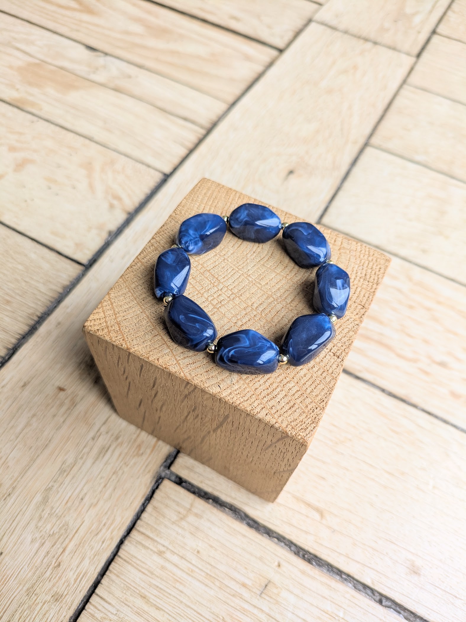 Bracelet ESMEE bleu marine 14€